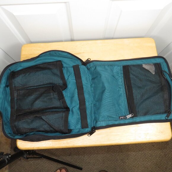 Vintage L.L. Bean Hanging Toiletry Travel Personal Organizer Bag Black w/ Logo - Picture 5 of 5